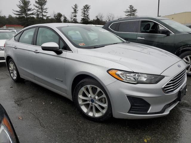 3FA6P0LU7KR242782 - 2019 FORD FUSION SE SILVER photo 4