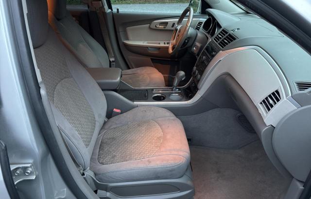 1GNKRGED4BJ397090 - 2011 CHEVROLET TRAVERSE LT Gümüş foto 5