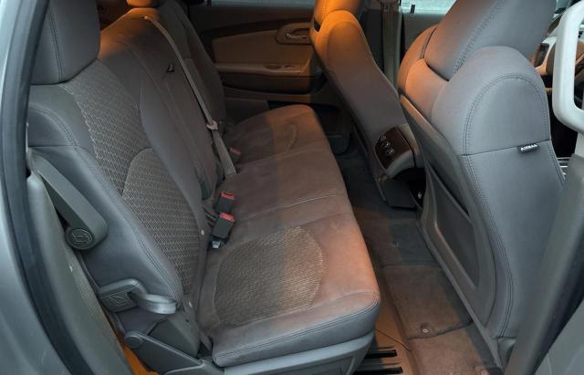 1GNKRGED4BJ397090 - 2011 CHEVROLET TRAVERSE LT Gümüş foto 6