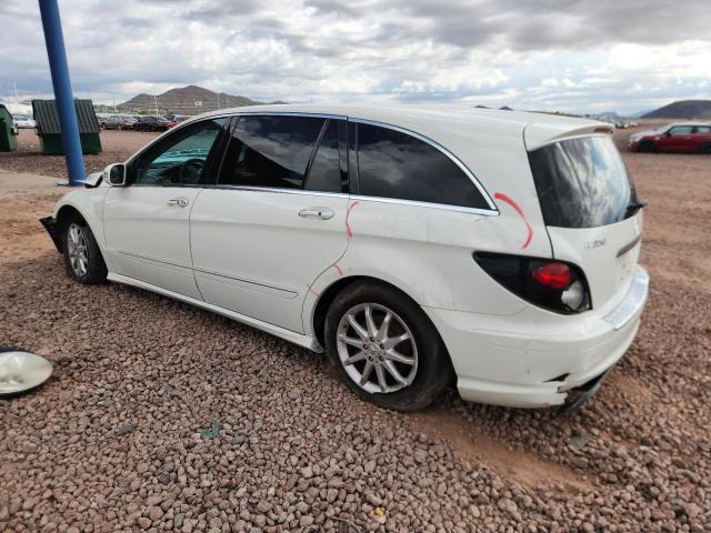 4JGCB56EX8A068752 - 2008 MERCEDES-BENZ R 350 WHITE photo 2