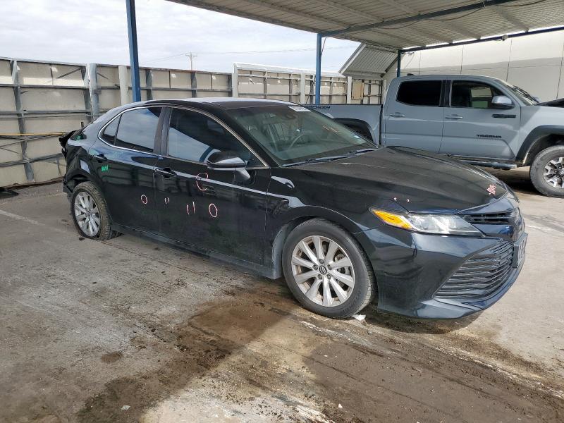 4T1B11HK2JU120602 - 2018 TOYOTA CAMRY L BLACK photo 4