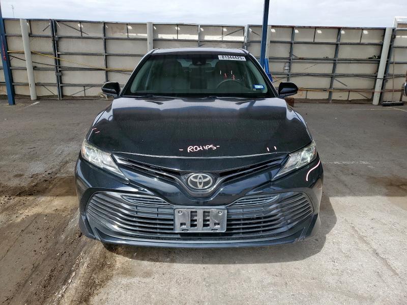 4T1B11HK2JU120602 - 2018 TOYOTA CAMRY L BLACK photo 5