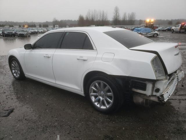 2C3CCAAG7DH699347 - 2013 CHRYSLER 300 WHITE photo 2