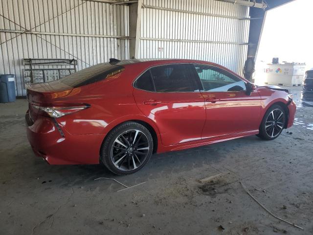 4T1B61HK1KU161824 - 2019 TOYOTA CAMRY XSE Красный фото 3