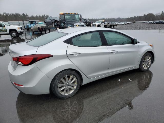 5NPDH4AE6FH573623 - 2015 HYUNDAI ELANTRA SE SILVER photo 3