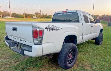 3TYSX5EN3LT000067 - 2020 TOYOTA TACOMA ACCESS CAB Weiß Foto 4