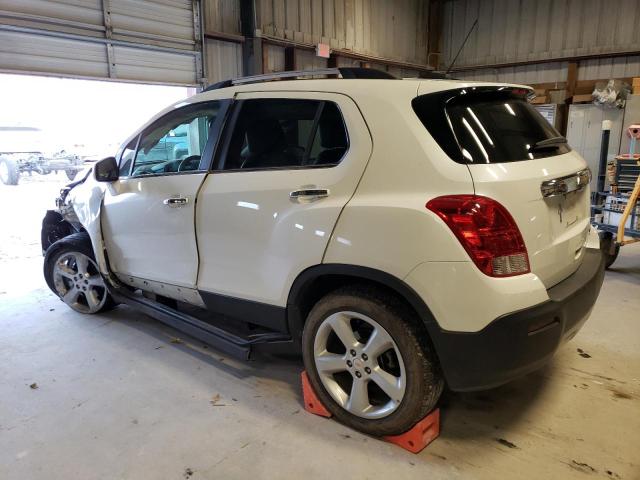 KL7CJRSB8GB542472 - 2016 CHEVROLET TRAX LTZ WHITE photo 2