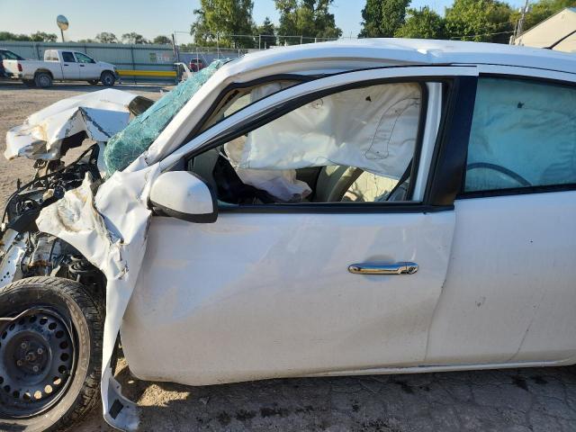 3N1CN7AP1DL887168 - 2013 NISSAN VERSA S WHITE photo 7