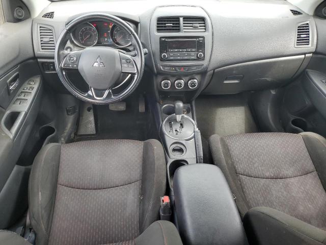 JA4AP3AU5HZ004551 - 2017 MITSUBISHI OUTLANDER ES WHITE photo 8