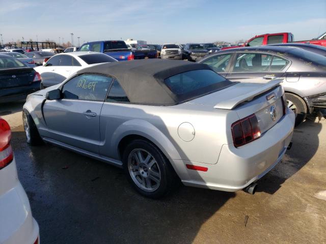 1ZVFT85H465230776 - 2006 FORD MUSTANG GT SILVER photo 2