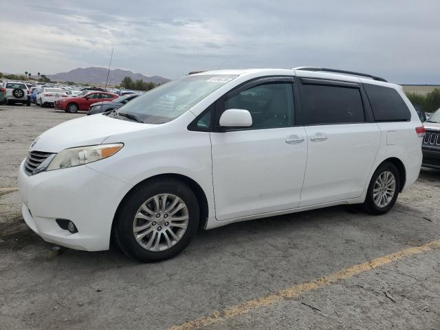 2013 TOYOTA SIENNA XLE, 