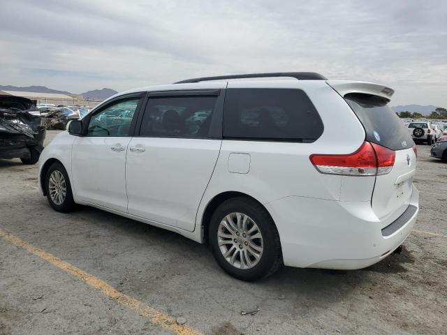 5TDYK3DC6DS356524 - 2013 TOYOTA SIENNA XLE 白色 照片 2