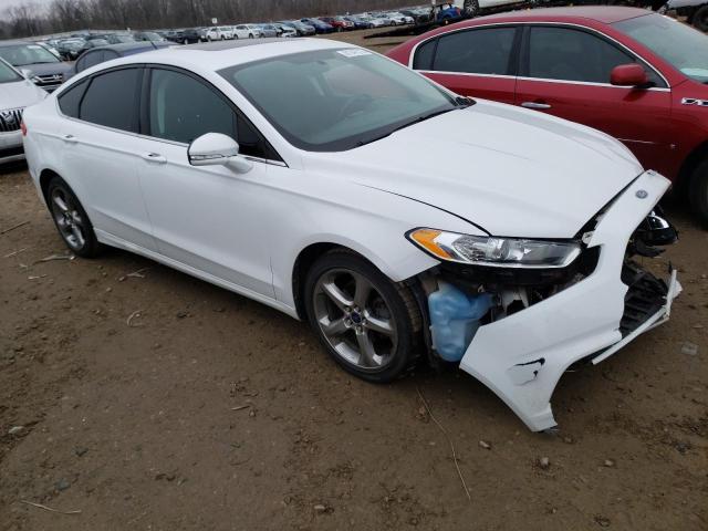 3FA6P0HR9DR124580 - 2013 FORD FUSION SE WHITE photo 4