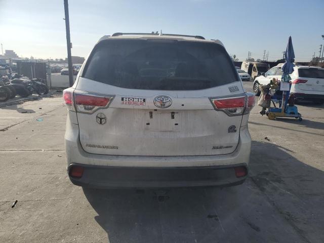 5TDJKRFH3GS242305 - 2016 TOYOTA HIGHLANDER XLE WHITE photo 6