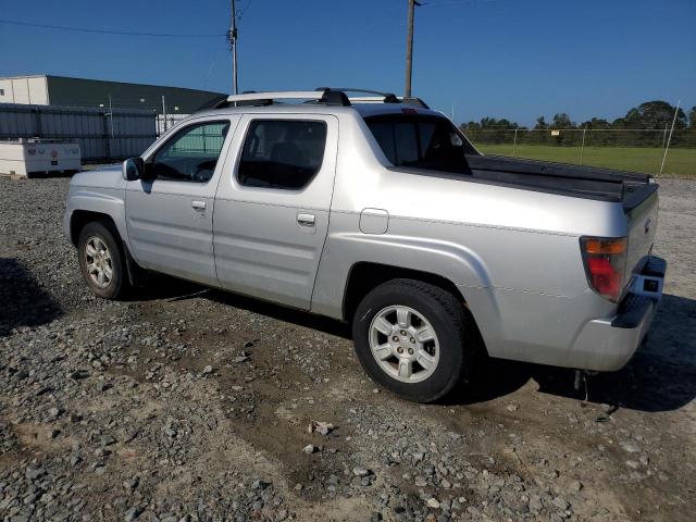 2HJYK165X6H520549 - 2006 HONDA RIDGELINE RTL SILVER photo 2