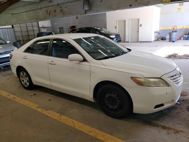 4T1BE46K07U550677 - 2007 TOYOTA CAMRY CE WHITE photo 4