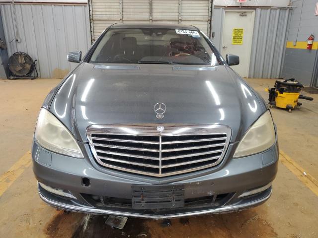 WDDNG8GB2AA324706 - 2010 MERCEDES-BENZ S 550 4MATIC GRAY photo 5