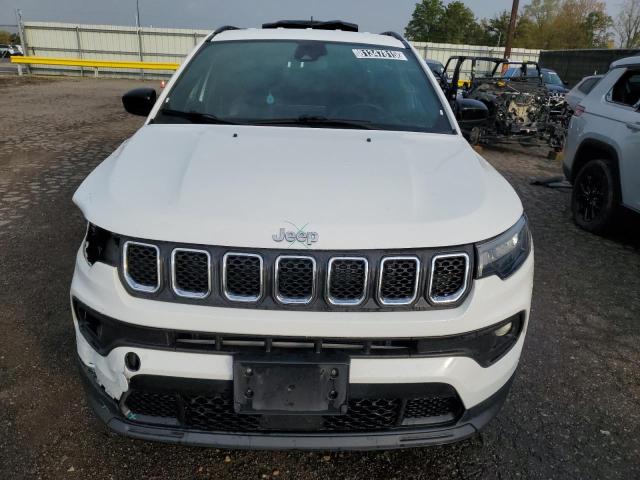 3C4NJDBN9PT561653 - 2023 JEEP COMPASS LATITUDE Blanc photo 5