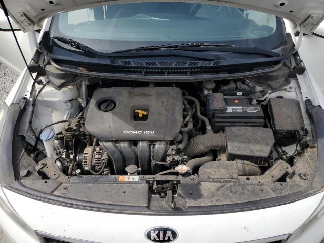 3KPFK4A77JE254384 - 2018 KIA FORTE LX Ақ фото 11