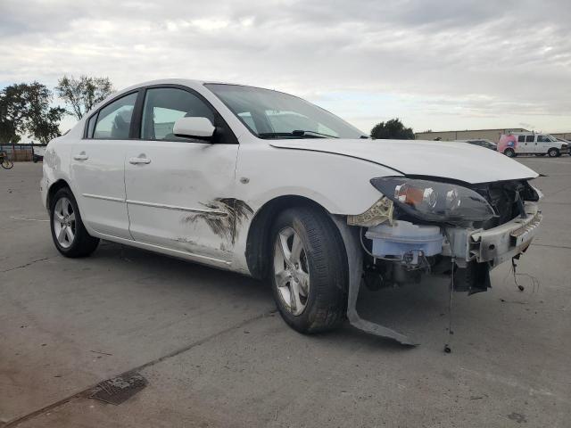 JM1BK12G861540007 - 2006 MAZDA 3 I WHITE photo 4