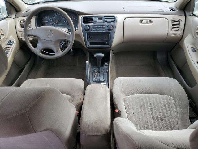 1HGCG5645WA162694 - 1998 HONDA ACCORD LX WHITE photo 8