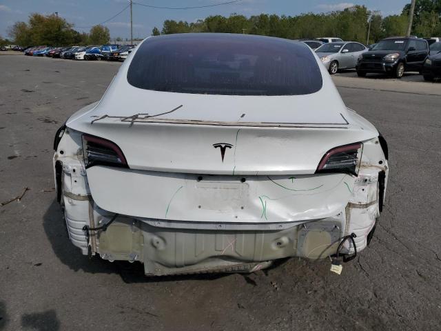 5YJ3E1EA5JF035318 - 2018 TESLA MODEL 3 Beyaz fotoğraf 6