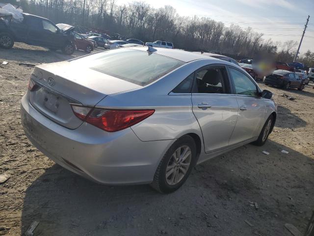 5NPEB4AC2CH488083 - 2012 HYUNDAI SONATA GLS SILVER photo 3