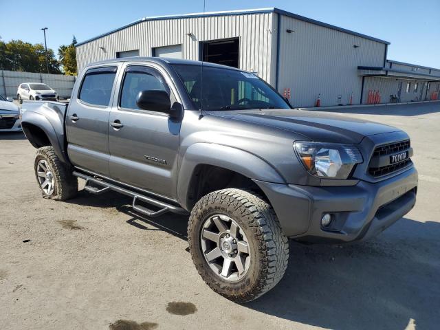 3TMJU4GN0FM179549 - 2015 TOYOTA TACOMA DOUBLE CAB PRERUNNER GRAY photo 4