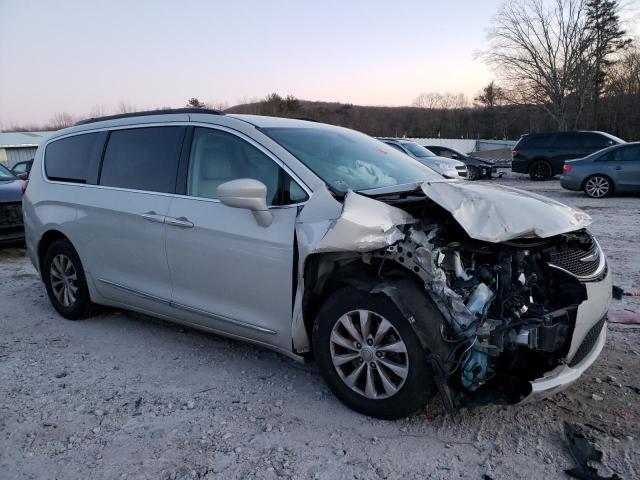 2C4RC1BG1HR733772 - 2017 CHRYSLER PACIFICA TOURING L WHITE photo 4