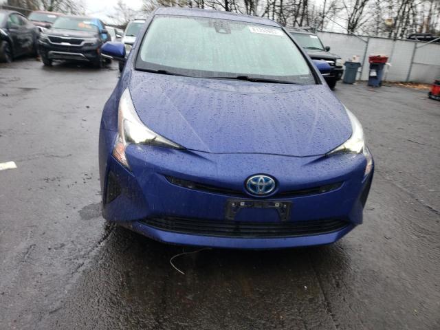 JTDKARFU7J3550624 - 2018 TOYOTA PRIUS BLUE photo 5