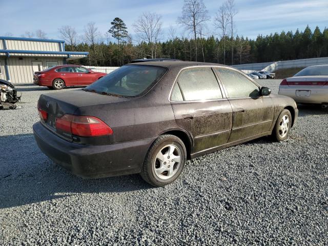 1HGCG6674WA092105 - 1998 HONDA ACCORD EX BLACK photo 3