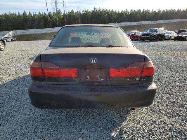 1HGCG6674WA092105 - 1998 HONDA ACCORD EX BLACK photo 6