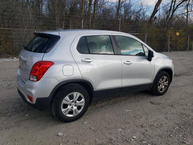 3GNCJKSB3HL290440 - 2017 CHEVROLET TRAX LS SILVER photo 3