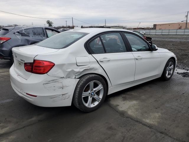 WBA3C3C58DF981384 - 2013 BMW 320 I XDRIVE WHITE photo 3