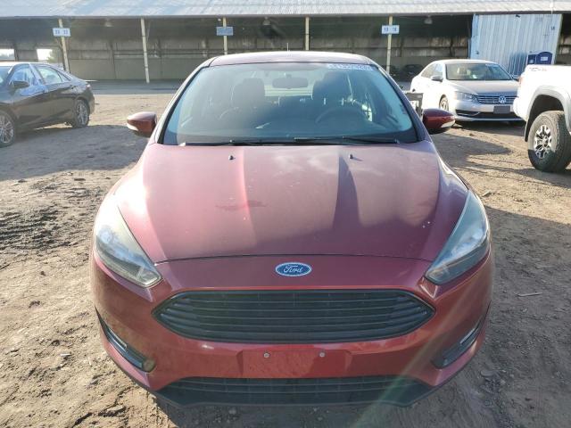 1FADP3FE8HL284219 - 2017 FORD FOCUS SE RED photo 5