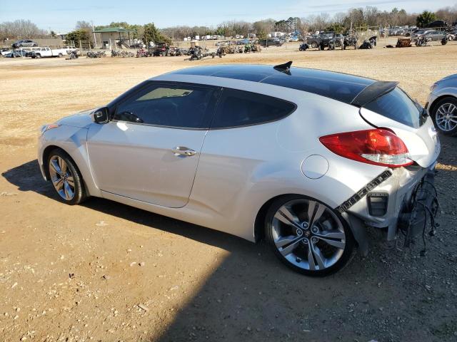 KMHTC6ADXCU056920 - 2012 HYUNDAI VELOSTER SILVER photo 2