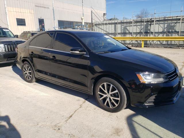 3VWDB7AJ0JM238390 - 2018 VOLKSWAGEN JETTA SE BLACK photo 4