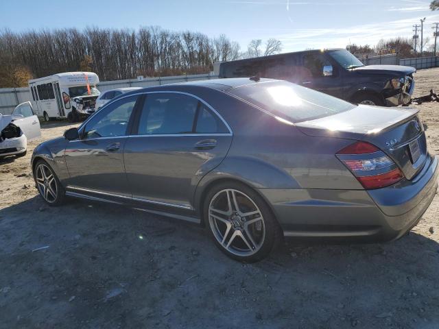 WDDNG77X19A250597 - 2009 MERCEDES-BENZ S 63 AMG GRAY photo 2