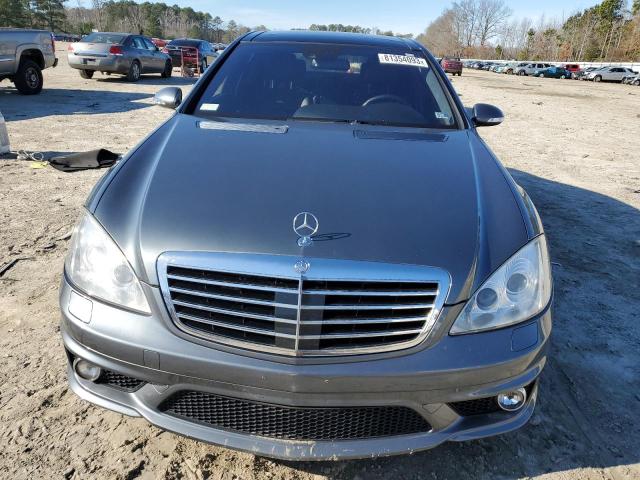 WDDNG77X19A250597 - 2009 MERCEDES-BENZ S 63 AMG GRAY photo 5