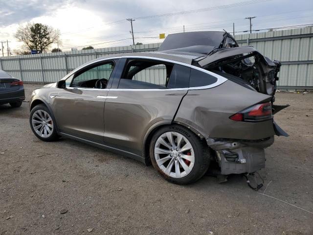 5YJXCBE42GFS00225 - 2016 TESLA MODEL X BROWN photo 2