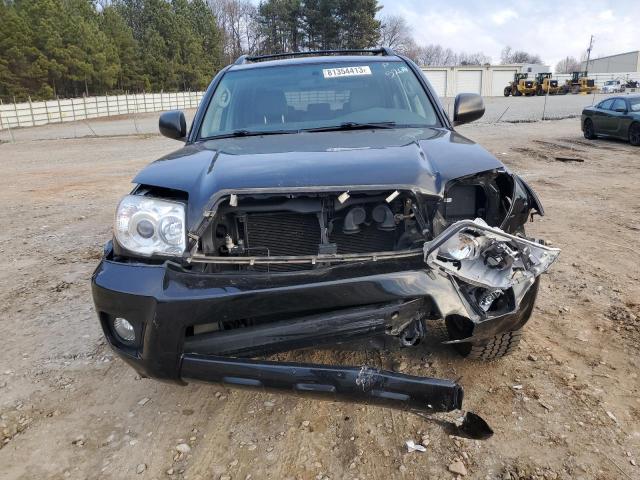 JTEZU14R478075267 - 2007 TOYOTA 4RUNNER SR5 BLACK photo 5