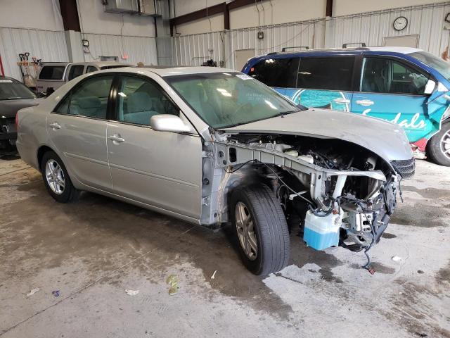 4T1BE32K12U615545 - 2002 TOYOTA CAMRY LE SILVER photo 4