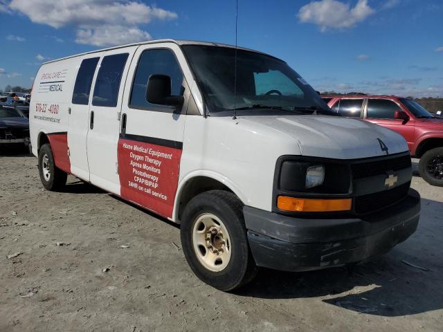 1GCWGGCA8E1145923 - 2014 CHEVROLET EXPRESS G2 WHITE photo 4