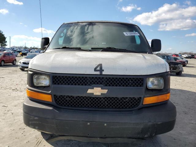 1GCWGGCA8E1145923 - 2014 CHEVROLET EXPRESS G2 WHITE photo 5