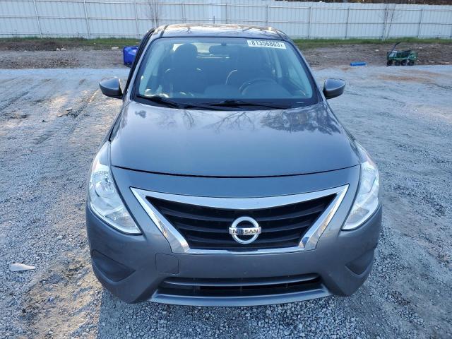 3N1CN7AP5JL836123 - 2018 NISSAN VERSA S GRAY photo 5