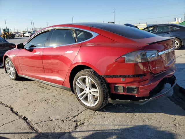 5YJSA1CP4DFP17612 - 2013 TESLA MODEL S RED photo 2