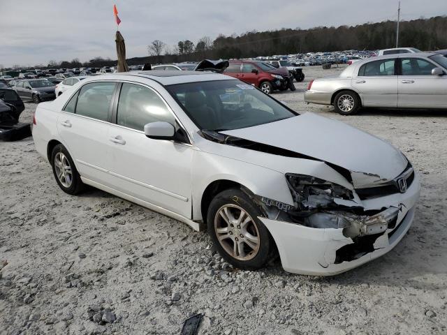 1HGCM56767A195272 - 2007 HONDA ACCORD EX WHITE photo 4