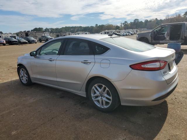 3FA6P0H70ER352807 - 2014 FORD FUSION SE SILVER photo 2