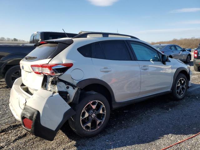 JF2GTAAC5J9315718 - 2018 SUBARU CROSSTREK WHITE photo 3