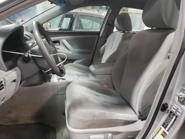 4T1BF3EK0BU135795 - 2011 TOYOTA CAMRY BASE SILVER photo 7